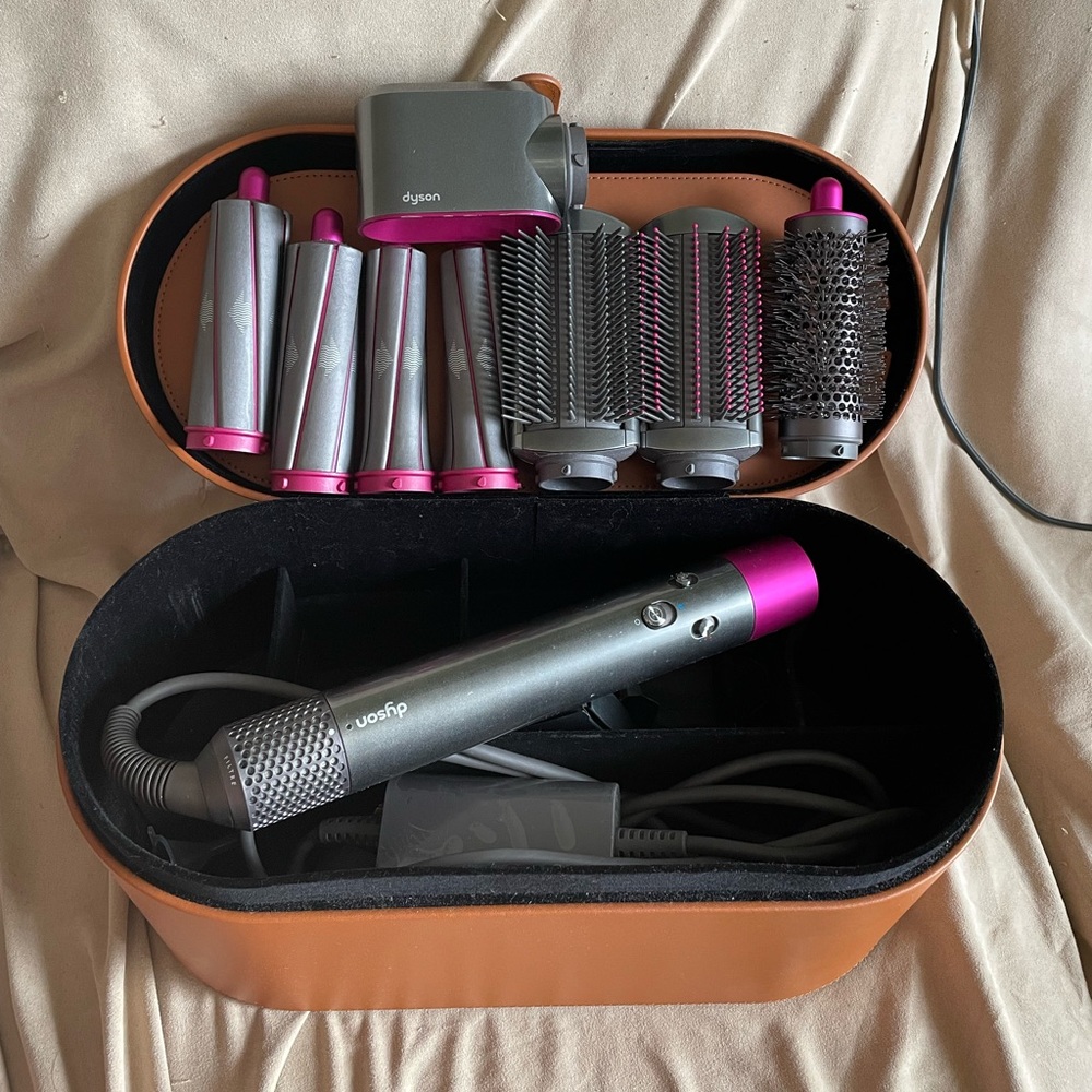 ❌SOLD❌ Dyson Airwrap complete set